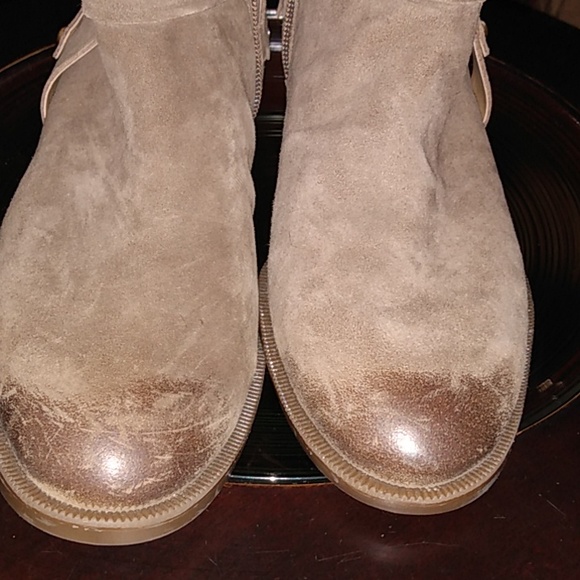 Boot - Picture 3 of 8